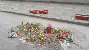Близки и приятели на Ангел се събраха на мястото където