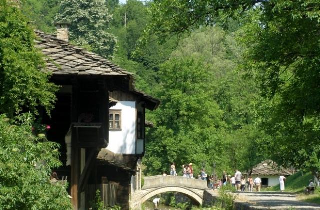 Слънце и облаци