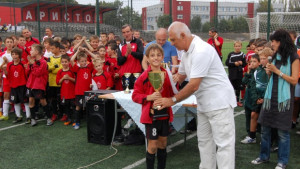 Три финала за отборите на ФК Аристон в международния футболен