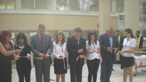 От днес Бойко Борисов е Априловец