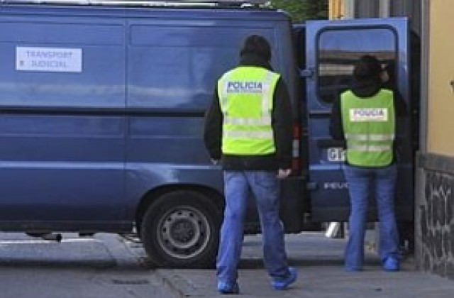 Един французин е убит и трима са арестувани след въоръжен грабеж в Испания