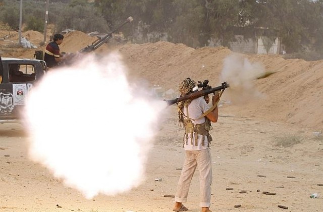 Силите на новото либийско правителство превзеха квартал в Сирт