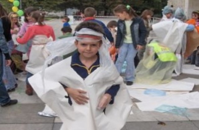 В библиотеката редят екоизложба