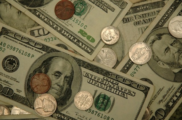 САЩ има печатница за пари в мазето, Европа - не