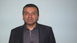 Предизборни плакати цъфнаха на камбанария