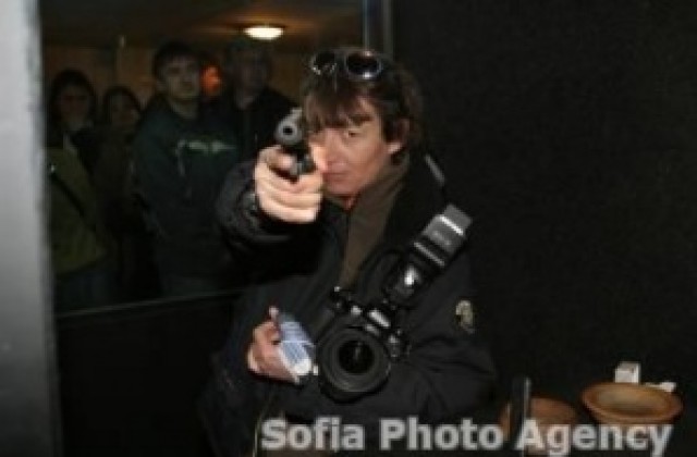 Женският тим на НВУ трети в прецизната стрелба с пистолет