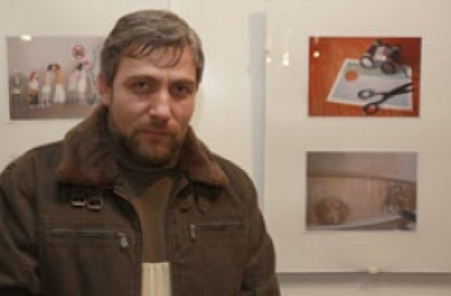 Русенски художник се срещна с Дилма Русеф по нейна покана