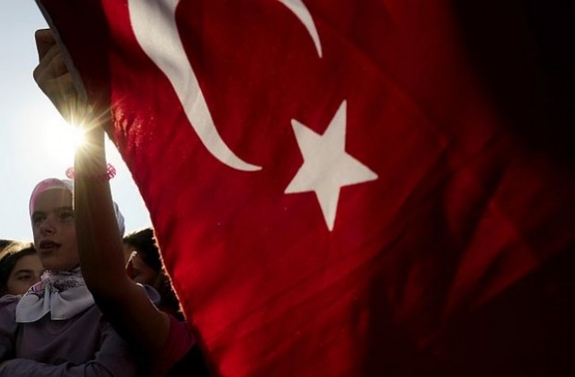 Иран предупреди Турция да преосмисли политиката си, защото я очакват проблеми