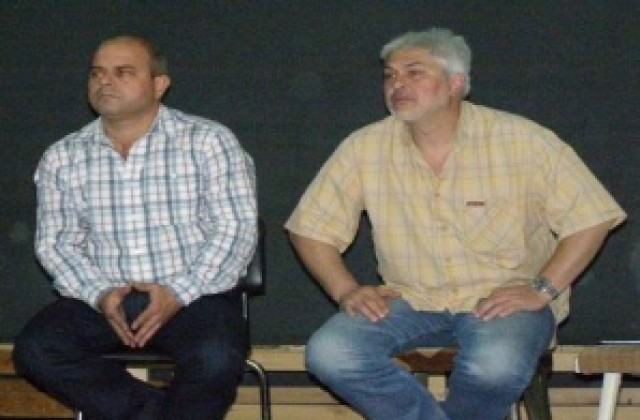 Кандидатът за кмет от ГЕРБ П.Стоилов се срещна с актьори от драматичния и кукления театър