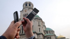 Шeфът на КРС прогнозира поевтини разговори по мобилния телефон