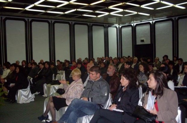 Лектори от ЦИК обучаваха комисиите от област Шумен