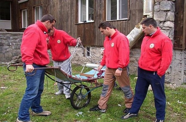 Израелски туристи попаднаха в снежен капан в Пирин