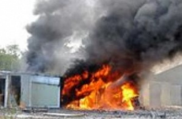 Експлозия на газ уби осем работници в Казахстан