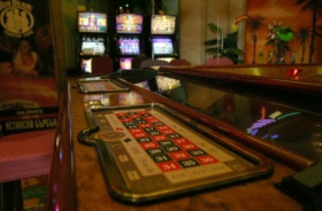 Нов закон за хазарта вади игралните зали от кварталите