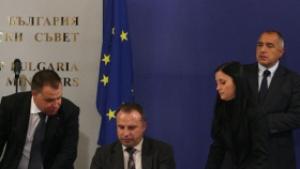 Подписаха първите договори по Лидер за местно развитие на селските
