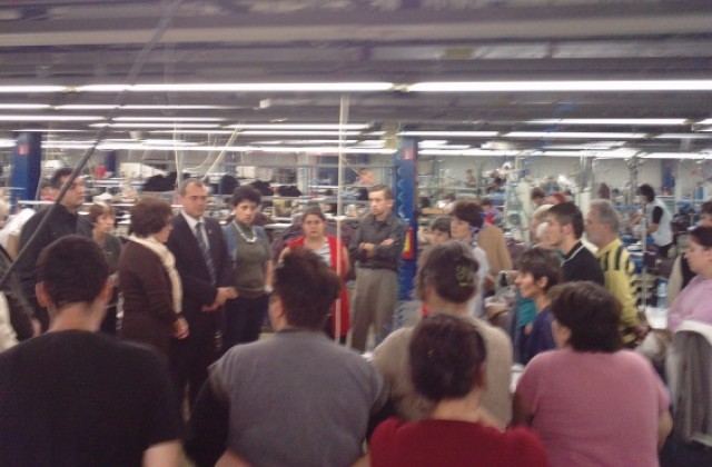 Искрен Веселинов: Срамно е да не се насърчава местното производство