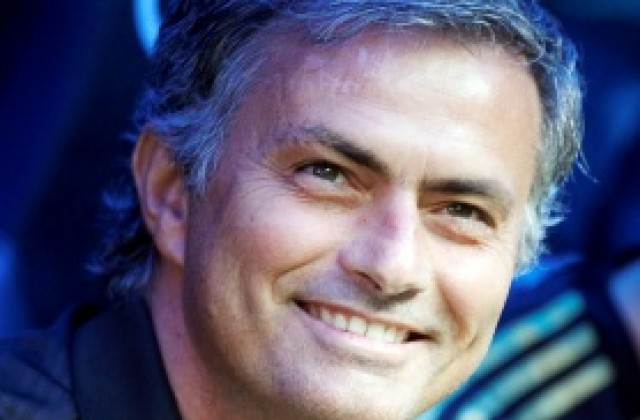 Моуриньо четка Игуаин и Бензема