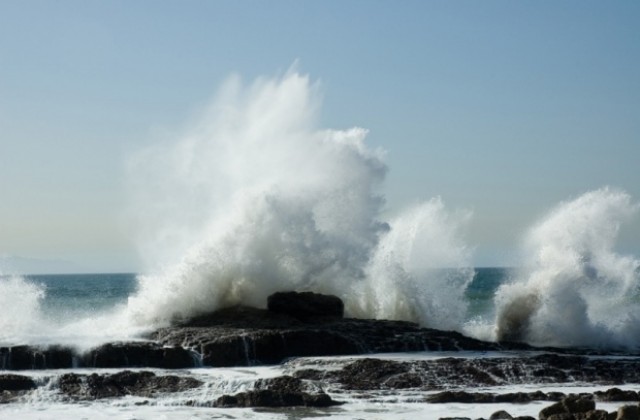 Пристанище Варна е затворено