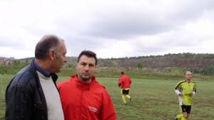 Сърцето им е в топката