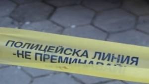 Намериха мъртъв мъж близо до дома му