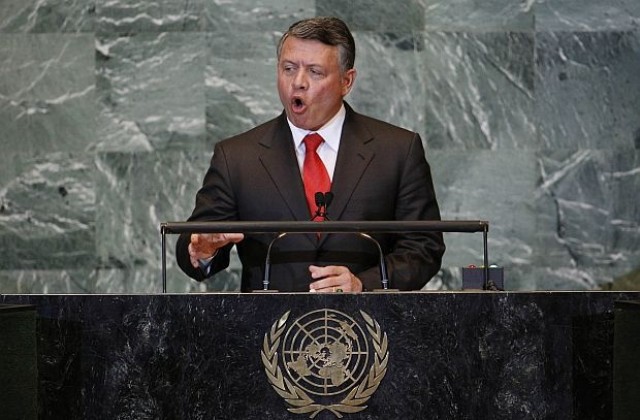 Йорданският крал Абдула Втори уволни правителството
