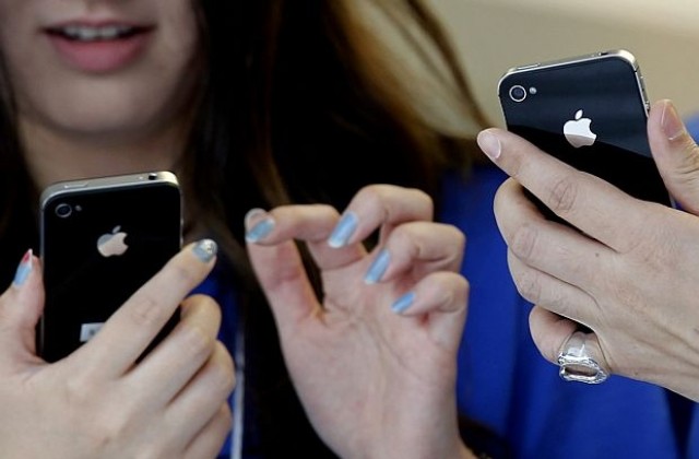 Apple продаде 4 млн. броя iPhone 4S за три дни