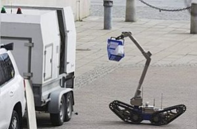 САЩ пращат роботи за ликвидация на мини в Афганистан