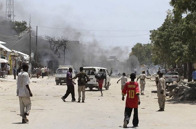 Шестима ранени при пореден бомбен атентат в сомалийската столица
