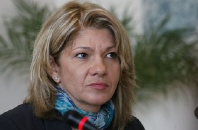 Караджова: Договорът с „Юлен е абсурден