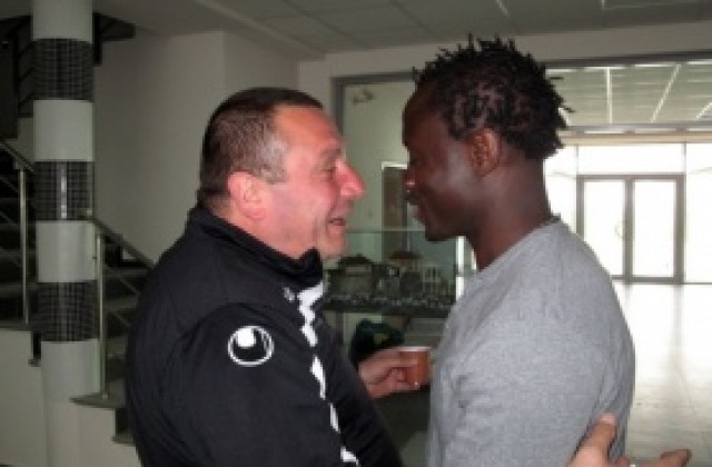 В Локо Пд Георгиев се връща след наказание, а Лучини след контузия