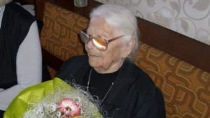 Прави добро и на лошите съветва рожденичка на 100