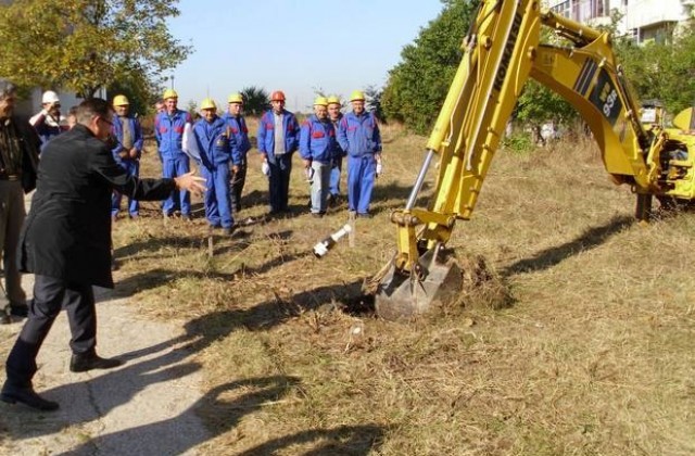 Започна строителството на детски и спортни площадки