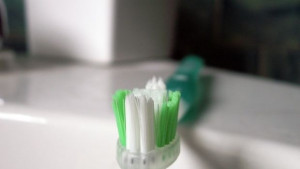 Лекуват детските кариеси по нов метод