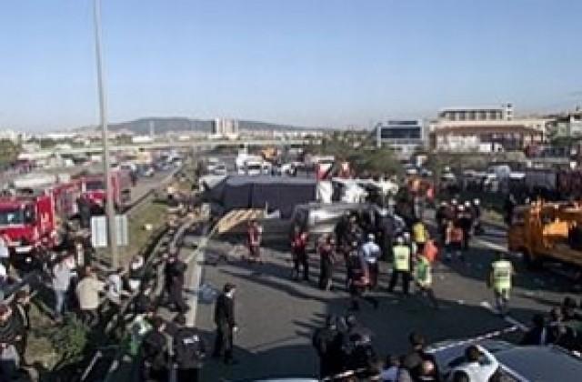 Български ТИР уби девет души в Турция