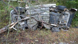Двама мъже пострадаха при катастрофа във Върбица