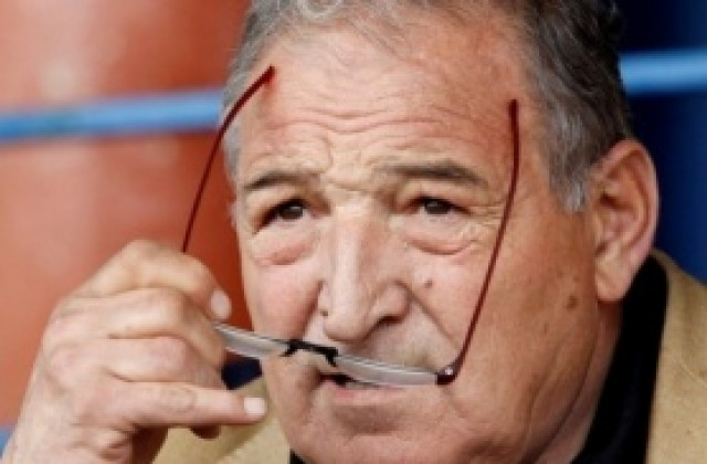 Слухът в ЦСКА става истина: Пенев сменя Радуканов!