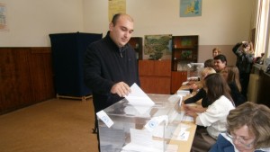 Любомир Петков гласува за подобрия утрешен ден на Плевен и