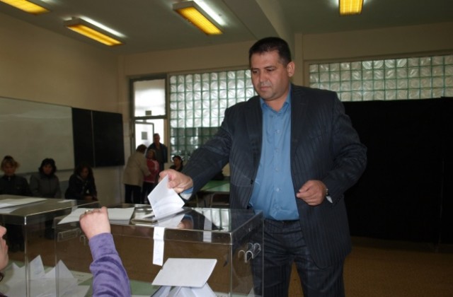 Д-р Василев: Гласувах за промяната