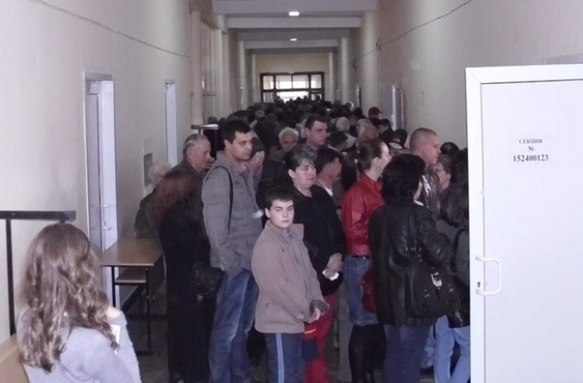 Между 55 и 60% е активността в Плевенска област