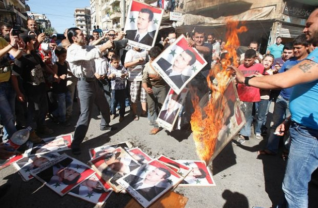 ЕС е готов да наложи нови санкции на Сирия, ако репресиите продължат