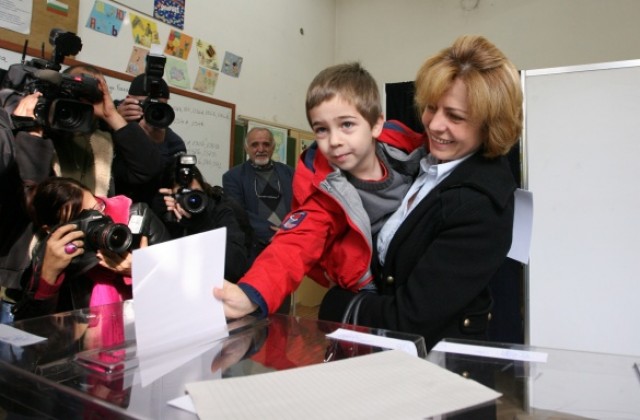 Фандъкова спечели кметската битка за София