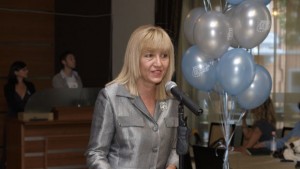 ИнжАврамова иска дебат за Враца