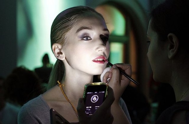 Тъмното червило - хит през есента