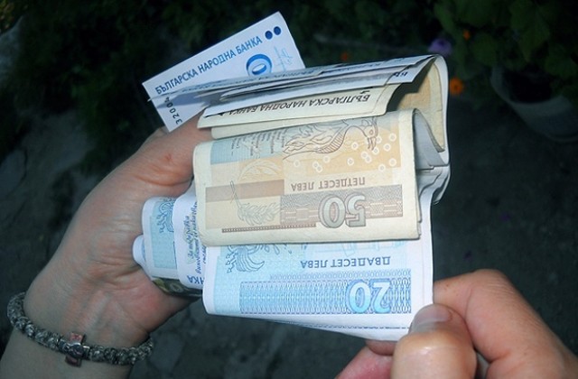 Дават бивш митничар на прокурор за лихварство