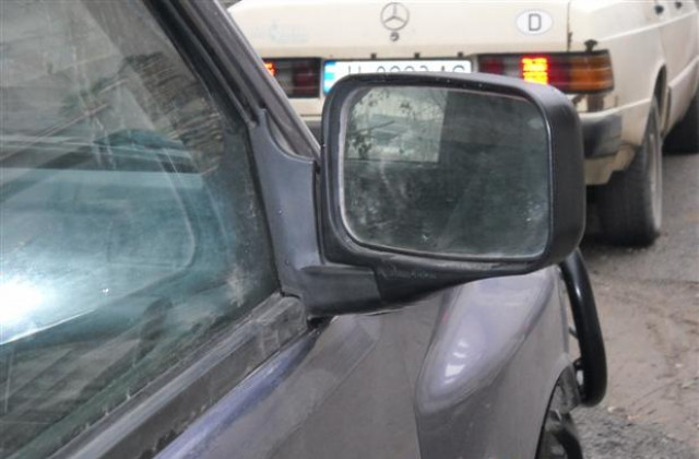 Заловиха водач, карал с чужди табели