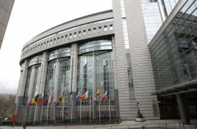 ЕП гласува за евробюджет 2012, който да стимулира растежа