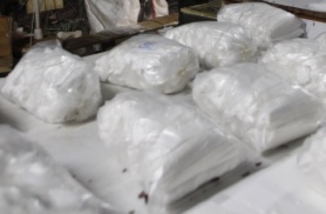 Боевски не пренасял 2, а умопомрачителните 9 килограма кокаин?