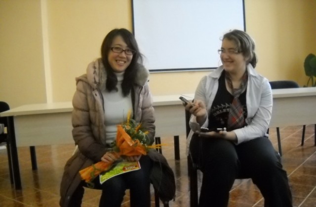 Мивако Токомицу на гости на учениците от Езикова гимназия