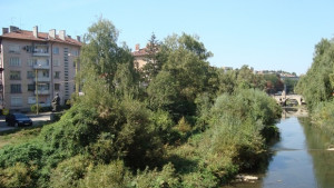 И слънце и облаци