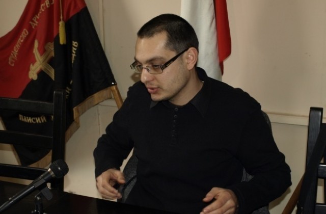 Слави Георгиев продавал имоти на Илко Илиев и Петко Атанасов